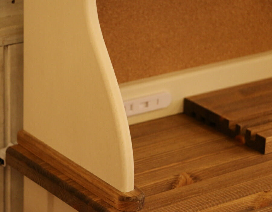 学習机 NC デスク セット W1000 机 勉強机 学習デスク 子ども机 子供用 テーブル 椅子 木製 無垢 北欧 パイン材 北欧パイン サイズオーダー   カントリー セット コルクボード デコレ - 8