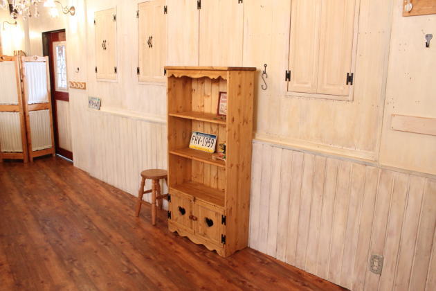 本棚 カントリー家具 薄型 完成品 大容量 北欧 無垢 パイン材 おしゃれ カントリー調 スリム  オーダーメイド オーダー 家具 木 木製 ナチュラル 白 ホワイト 収納 ハート アンティーク 雑誌 - 8