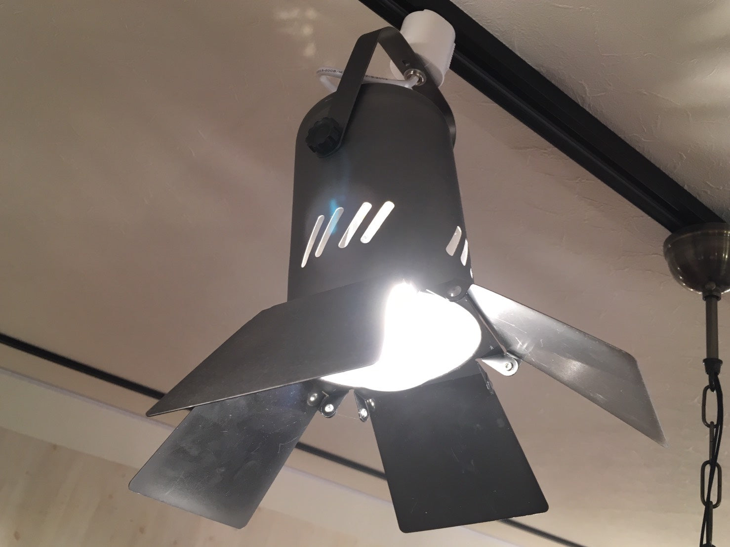 【 展示品アウトレット 】現品限り ブルックリンインダストリアルランプ - St, Brooklyn, NY SP03 - アンティーク 調 LED電球対応　ペンダントライト 引っ掛けシーリング 簡単 - 4