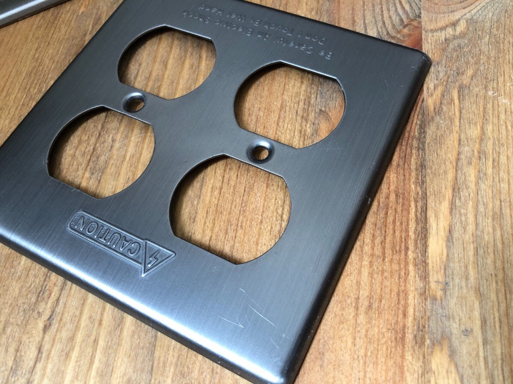 アウトレット　アメリカンスイッチプレート コンセントカバー 照明 照明器具 ペンダントランプ  北欧 レトロ ナチュラル 雑貨  DIY 4穴 - 7