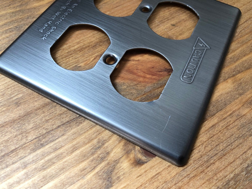 アウトレット　アメリカンスイッチプレート コンセントカバー 照明 照明器具 ペンダントランプ  北欧 レトロ ナチュラル 雑貨  DIY 4穴 - 5