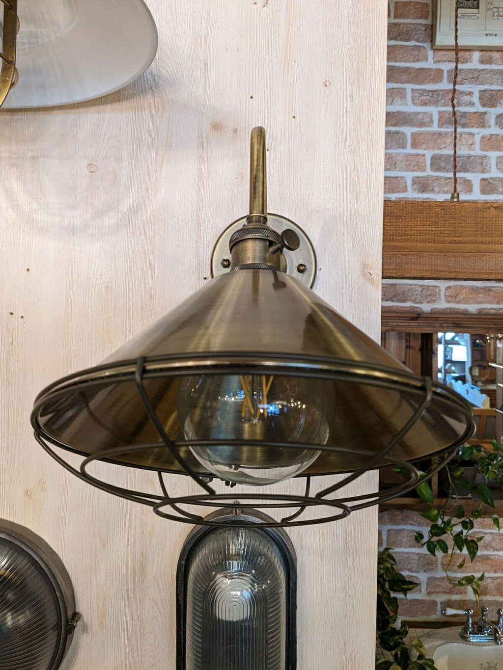 アウトレット　ブラケット　ウォールライト　ランプ　間接照明　壁　リビング　廊下　洗面所　インテリア　シンプル　レトロ　インダストリアル　ヴィンテージ　アンティーク - 4