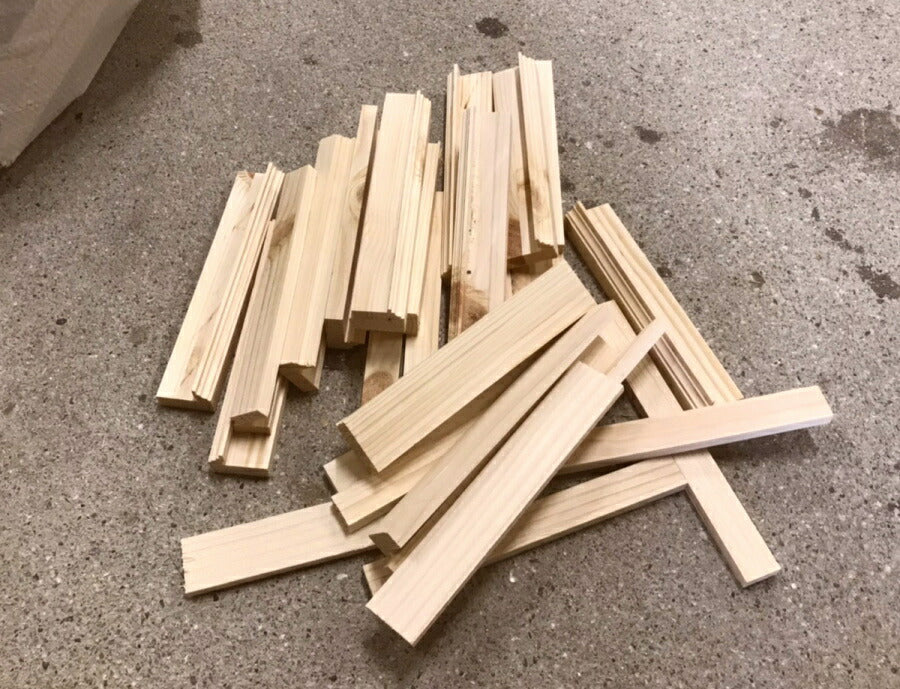 【 北欧パイン材 木端 】  木工 工作 木材　トールペイント 手作り DIY 日曜大工 材料 自然材料 無垢 アウトレット アウトドア キャンプ 薪 焚火 ソロキャンプ テントサウナ 端材 破材 ハ - 5
