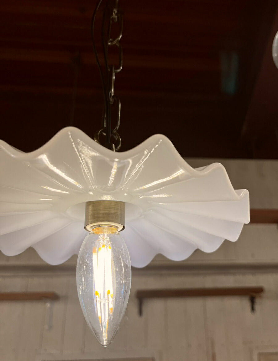 【 アウトレット 】 照明 ペンダント ランプ ミルクガラス シェード ガラス フリル シェル HS204 LED　電球球付き 新築 リフォーム リノベーション フレンチ カントリー ナチュラル ホワ - 2