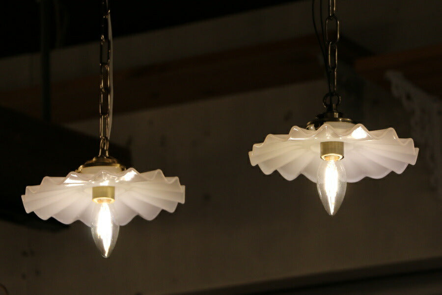【 LED電球 付き 】ミルクガラスシェード シェル ペンダントランプ セット ペンダントライト 照明 ガラスシェード シェル型 ウェーブ ミルクガラス  チェーンサイズ 変更 可能 引っ掛けシーリン - 2